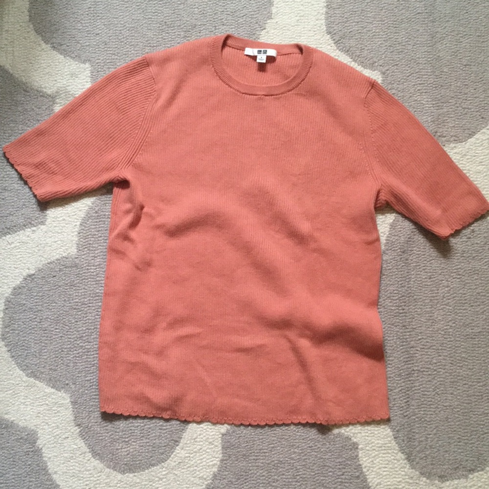 Uniqlo quarter sleeve coral shirt
